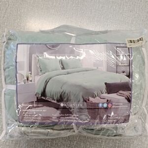 King Size - Ultra Soft Mint Green Comforter Set with Ruffle Edge
